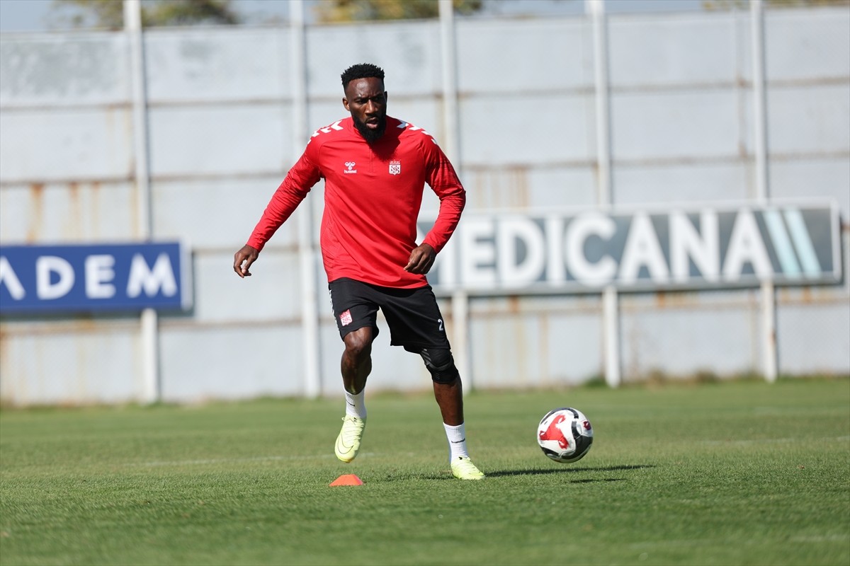 Trendyol 1. Lig'in 10. haftasında deplasmanda Emre Gökdemir İnşaat Ankara Keçiörengücü ile...