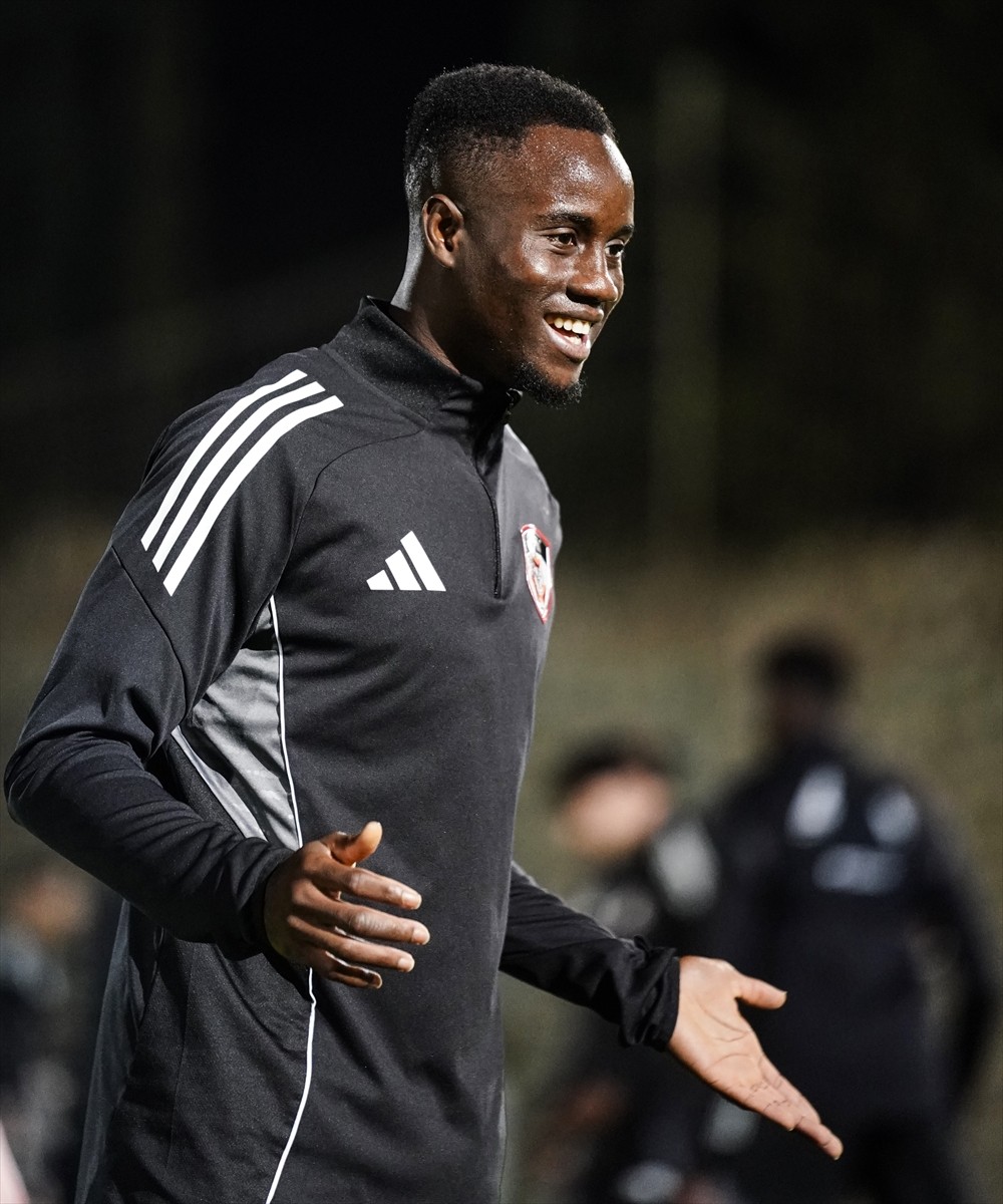 Trendyol Süper Lig ekiplerinden Gaziantep FK, ligin 10. haftasında konuk edeceği Fenerbahçe maçı...