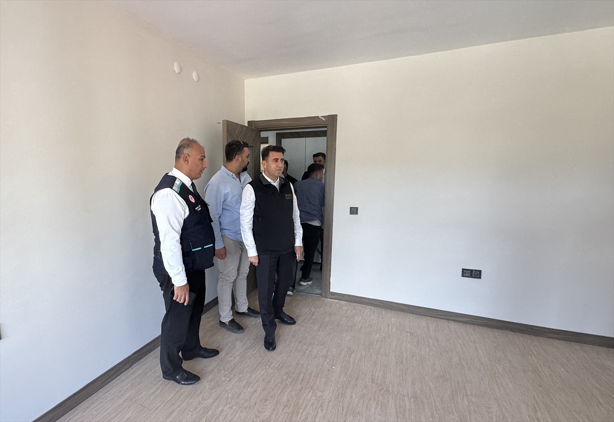 Tunceli Valisi ve Belediye Başkan Vekili Şefik Aygöl (sağda), Çevre, Şehircilik ve İklim...