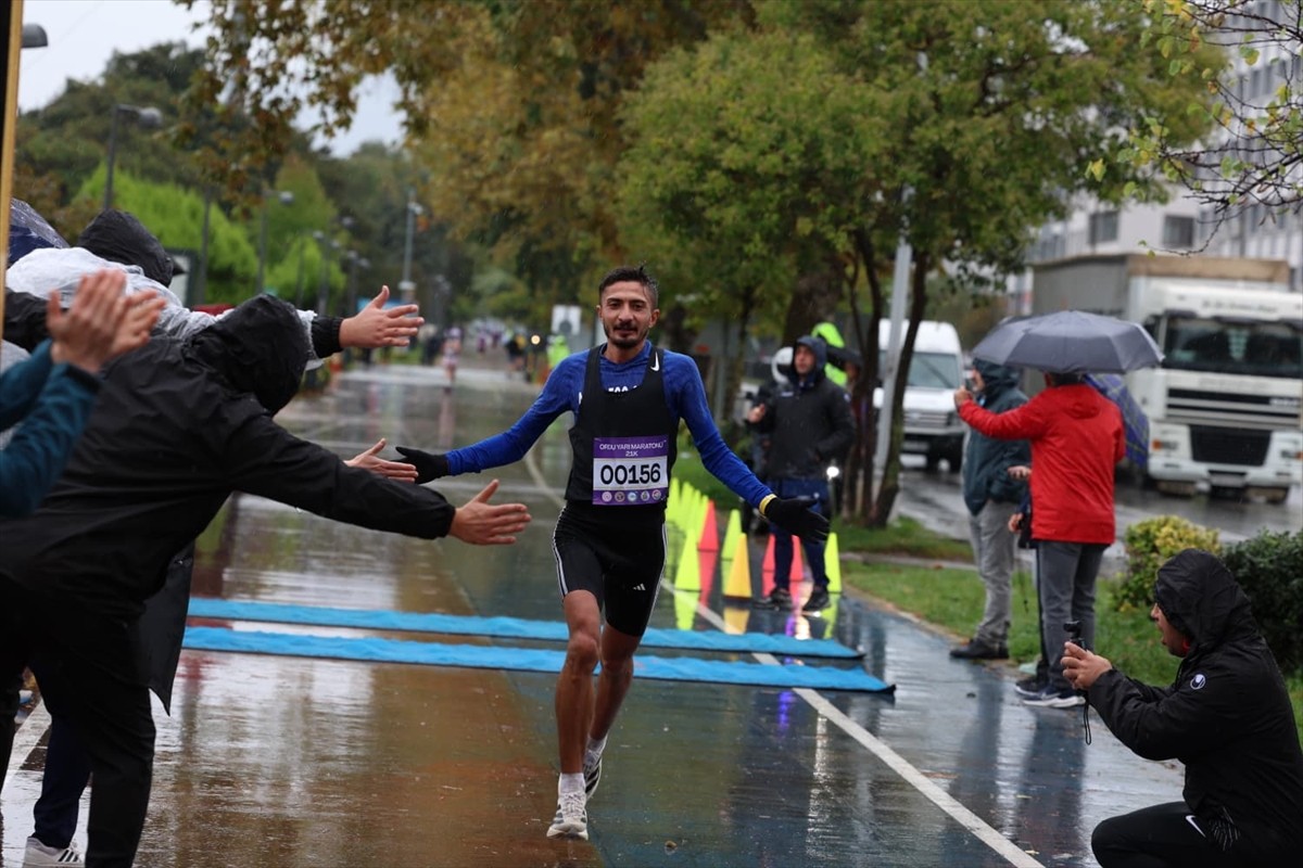 Türkiye Atletizm Federasyonunun, Ordu Valiliği ve Büyükşehir Belediyesi desteğiyle düzenlediği...