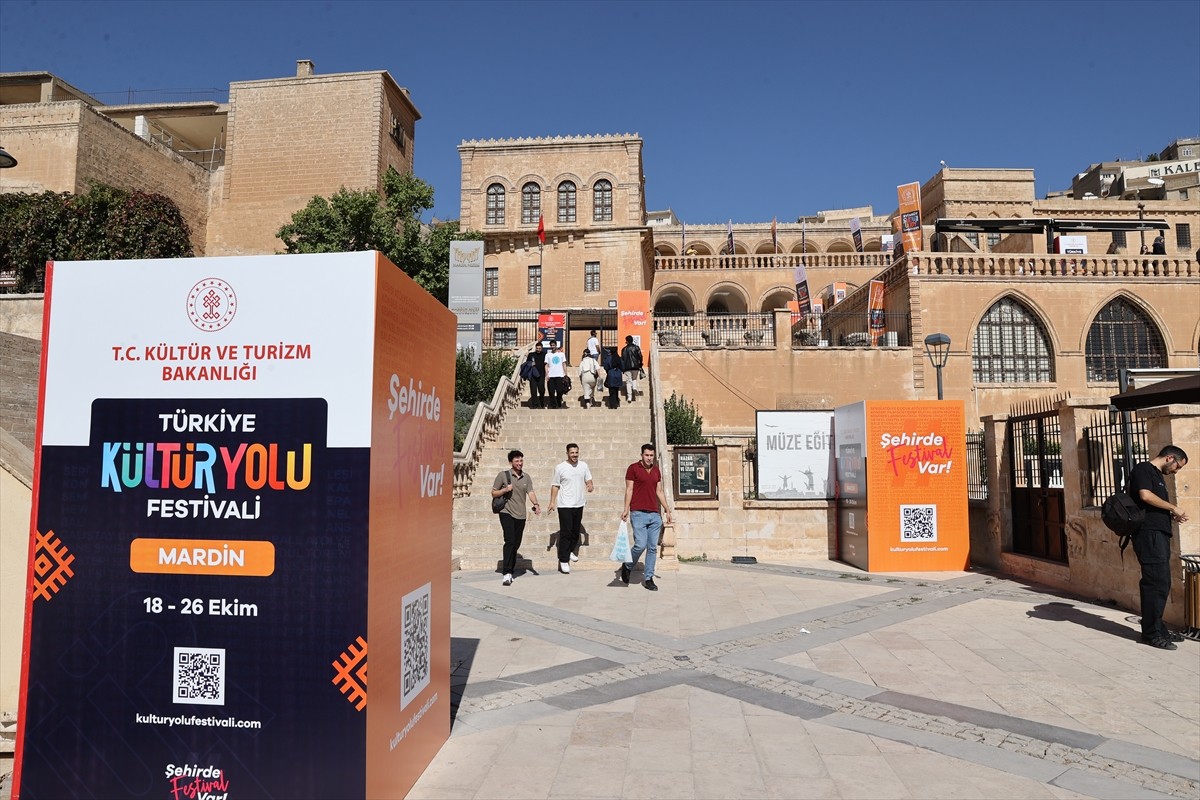 Türkiye Kültür Yolu Festivali'nin rotasında ilk kez yer alan Mardin'de 9 gün süren festivalde...
