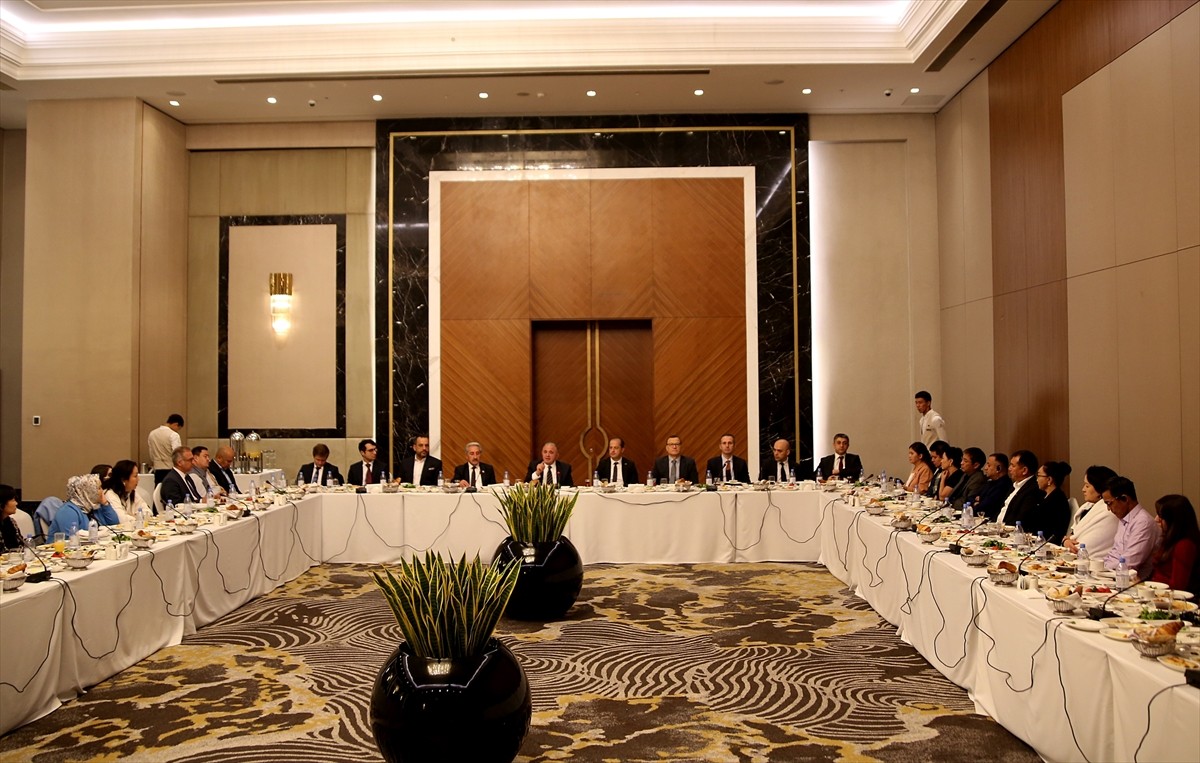 Türkiye’nin Bişkek Büyükelçisi Mekin Mustafa Kemal Ökem, Kırgızistan’ın başkenti Bişkek’te çeşitli...