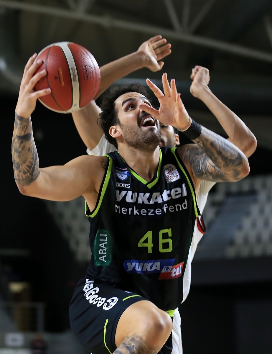 Türkiye Sigorta Basketbol Süper Ligi’nin 5. haftasında Glint Manisa Basket ile Yukatel...
