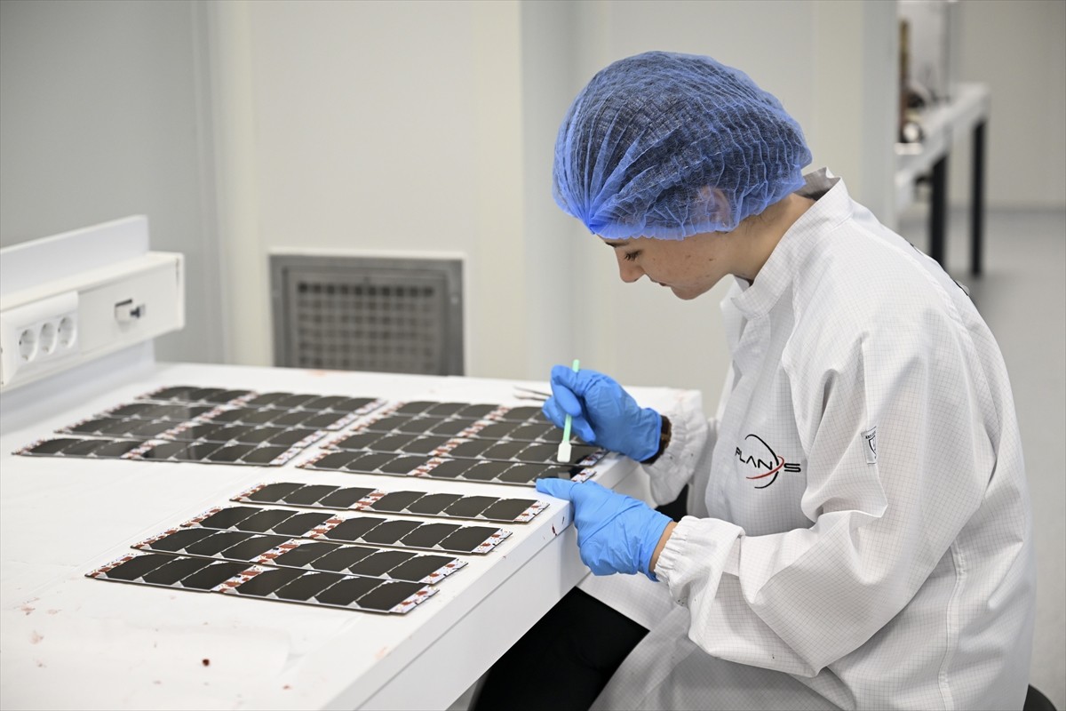 Türkiye, uzay ekosistemine katılan özel sektör oyuncularının çalışmalarıyla yeni uydu...