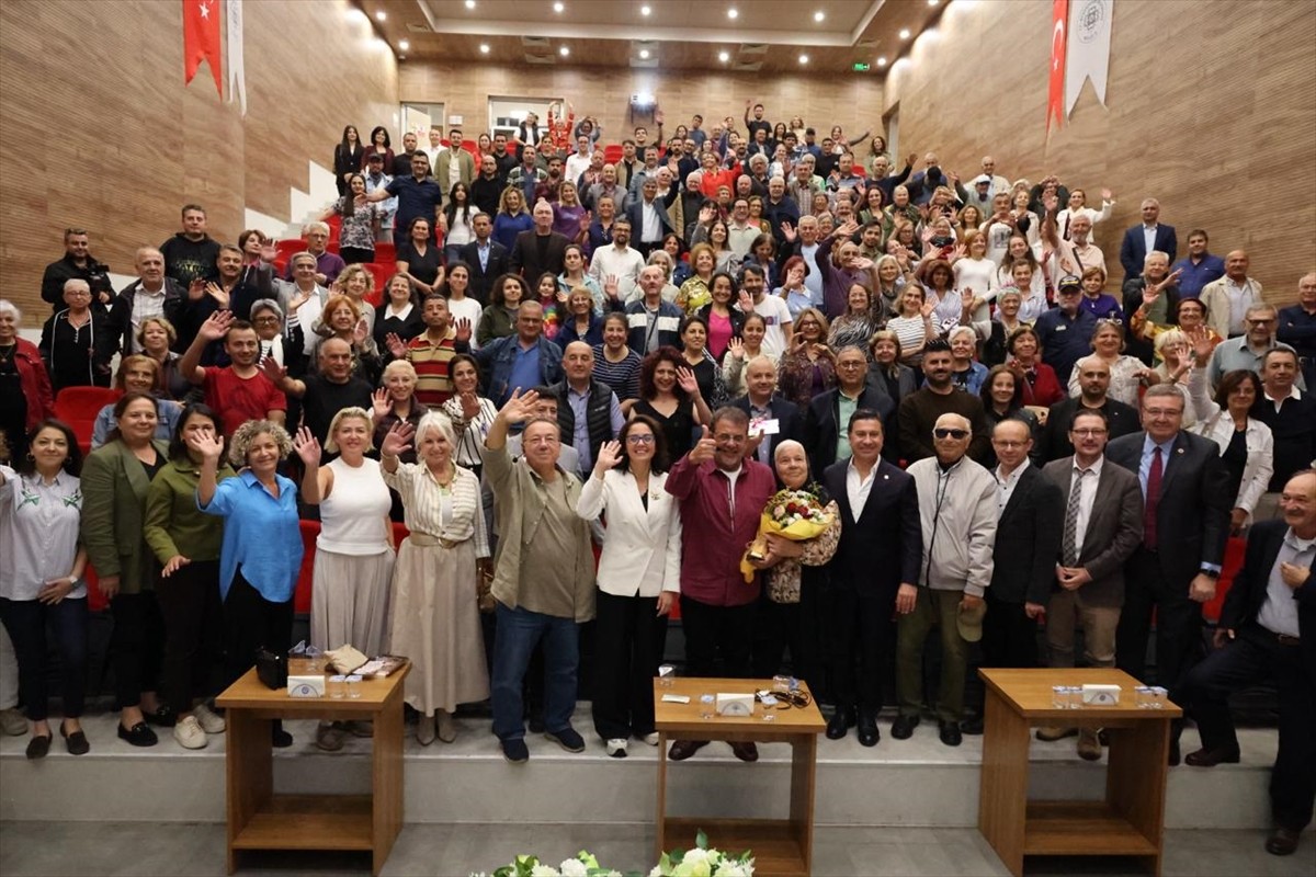 Uluslararası 32. Muğla Kültür ve Sanat Şenliği'nin üçüncü gününde söyleşi ve sergi açılışları...