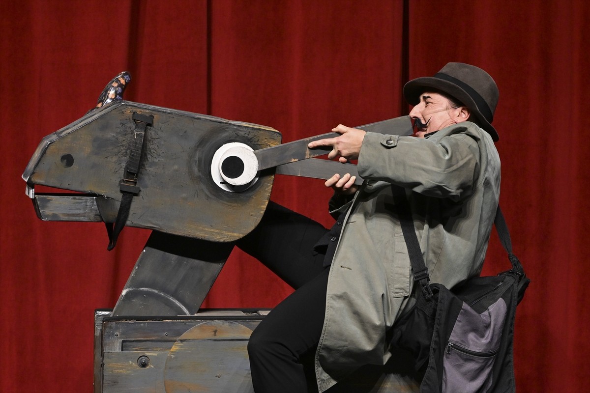 Uluslararası Ankara Kukla Festivali, ödüllü Bulgar kukla sanatçısı Desislava Mincheva'nın...