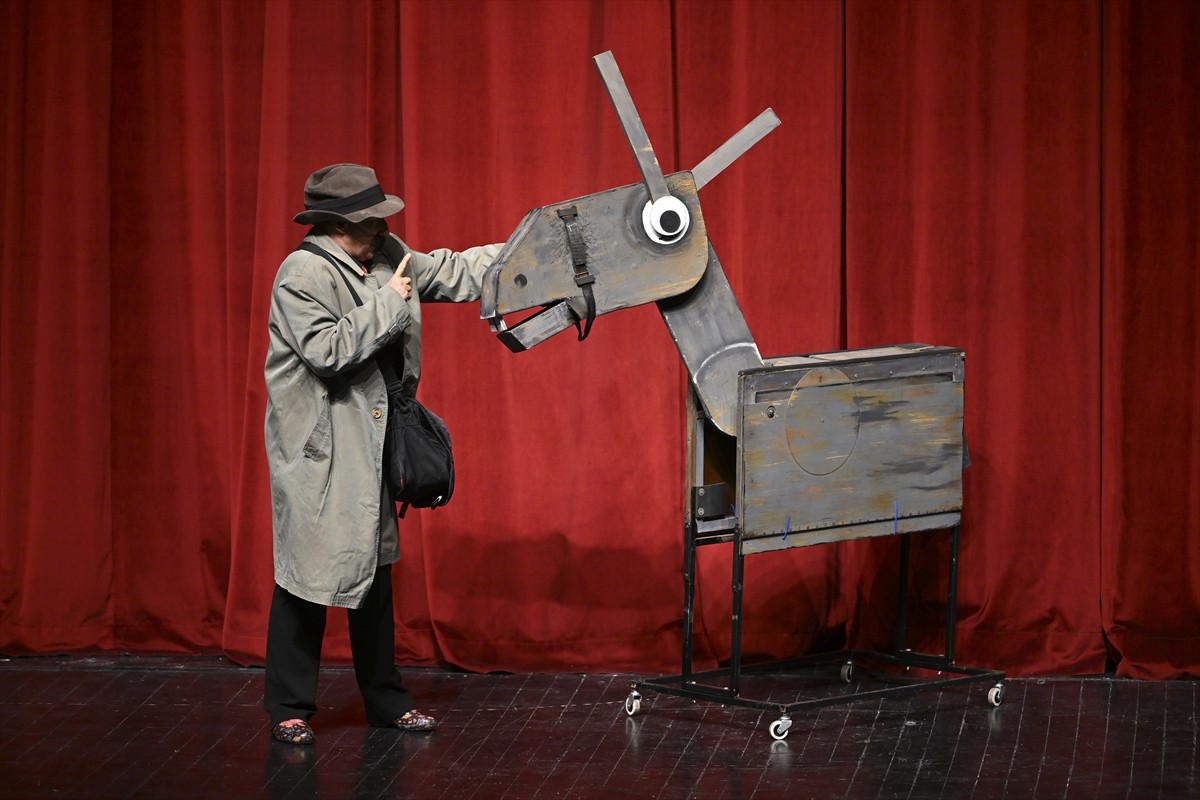 Uluslararası Ankara Kukla Festivali, ödüllü Bulgar kukla sanatçısı Desislava Mincheva'nın...