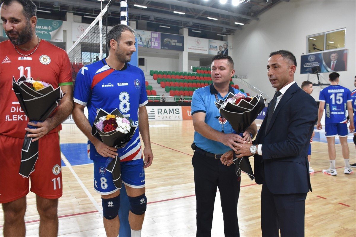 Voleybol SMS Grup Efeler Ligi'nin 1. haftasında Rams Global Cizre Belediyespor, Cizre 100. Yıl...