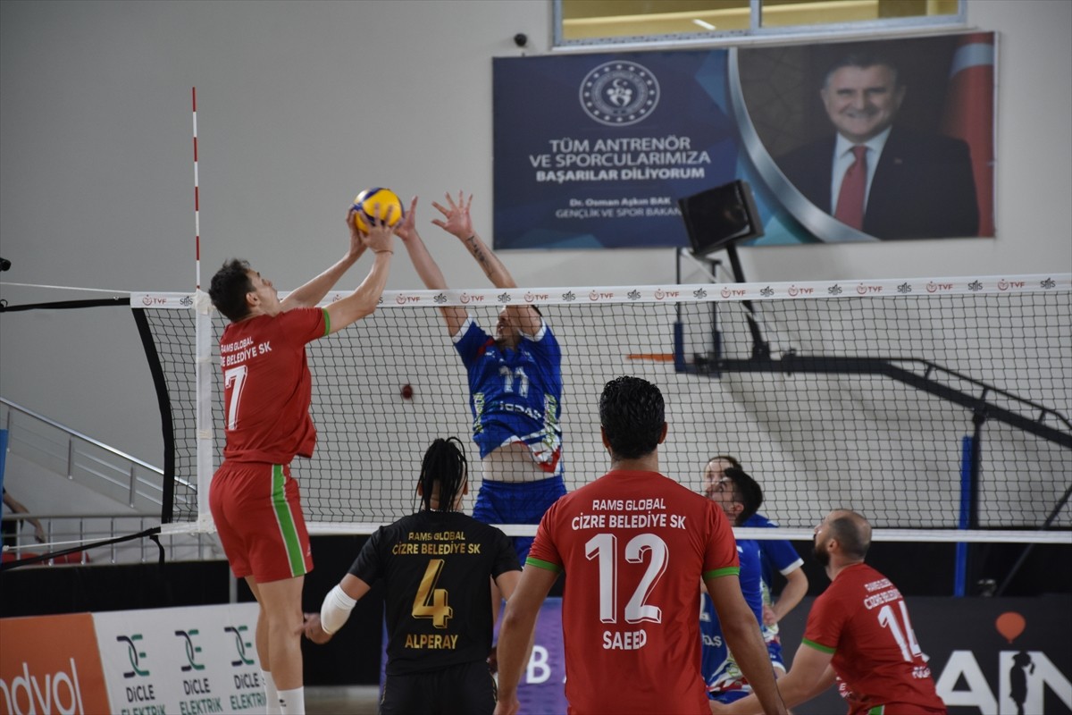 Voleybol SMS Grup Efeler Ligi'nin 1. haftasında Rams Global Cizre Belediyespor, Cizre 100. Yıl...