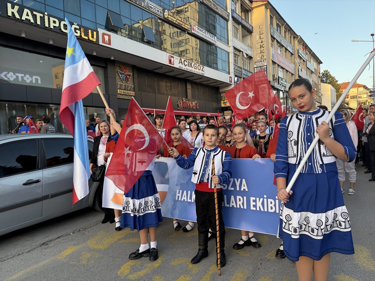 Yozgat Belediyesince 29 Ekim Cumhuriyet Bayramı kutlamaları kapsamında düzenlenen 1. Uluslararası...