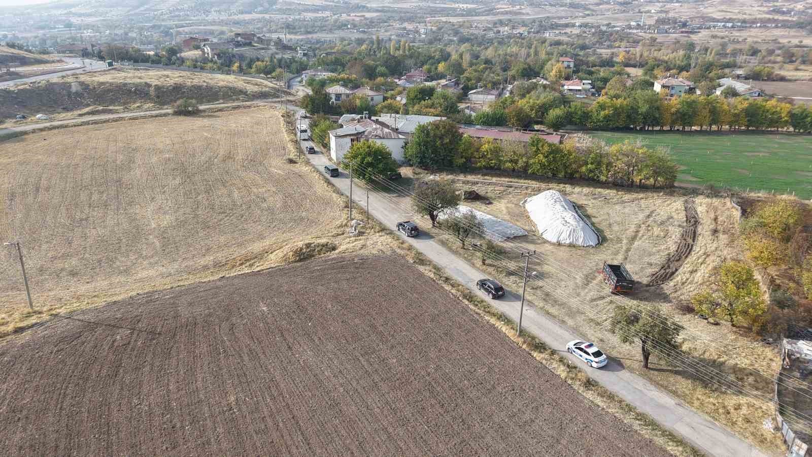 11 YAŞINDAKİ OTİZMLİ VEYSEL BİLEN ÖĞLEN SAATLERİNDE KİMSENİN HABERİ OLMADAN EVDEN ÇIKTI. AİLESİ VE...