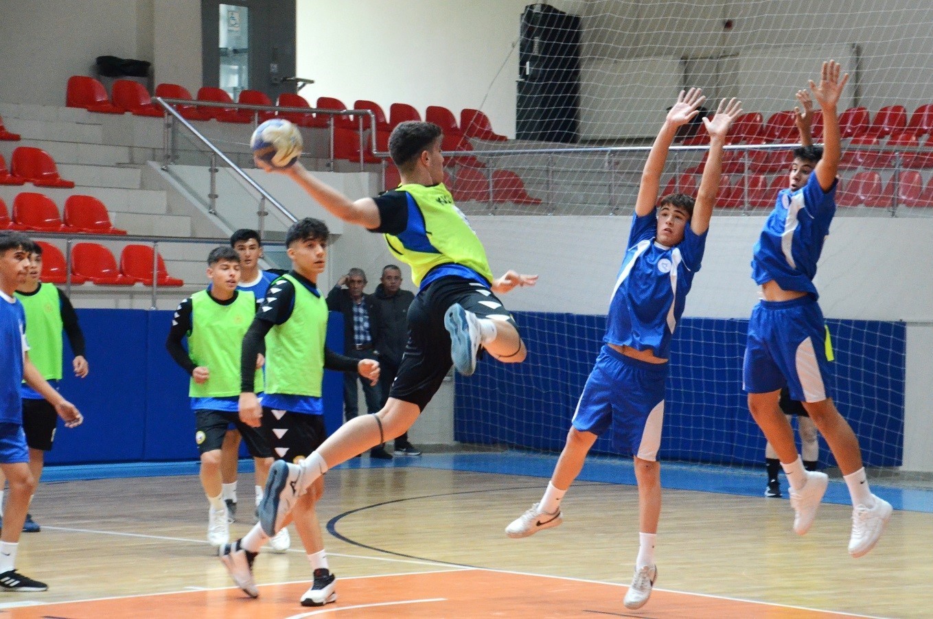 2025-2026 EĞİTİM ÖĞRETİM YILI OKULLAR ARASI HENTBOL GENÇ ERKEK VE KIZ MÜSABAKALARI TALAS SPOR...