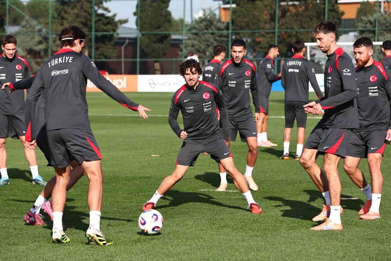 2026 FIFA DÜNYA KUPASI ELEMELERİ E GRUBU'NDAKİ SON MAÇINI YARIN DEPLASMANDA İSPANYA İLE OYNAYACAK...