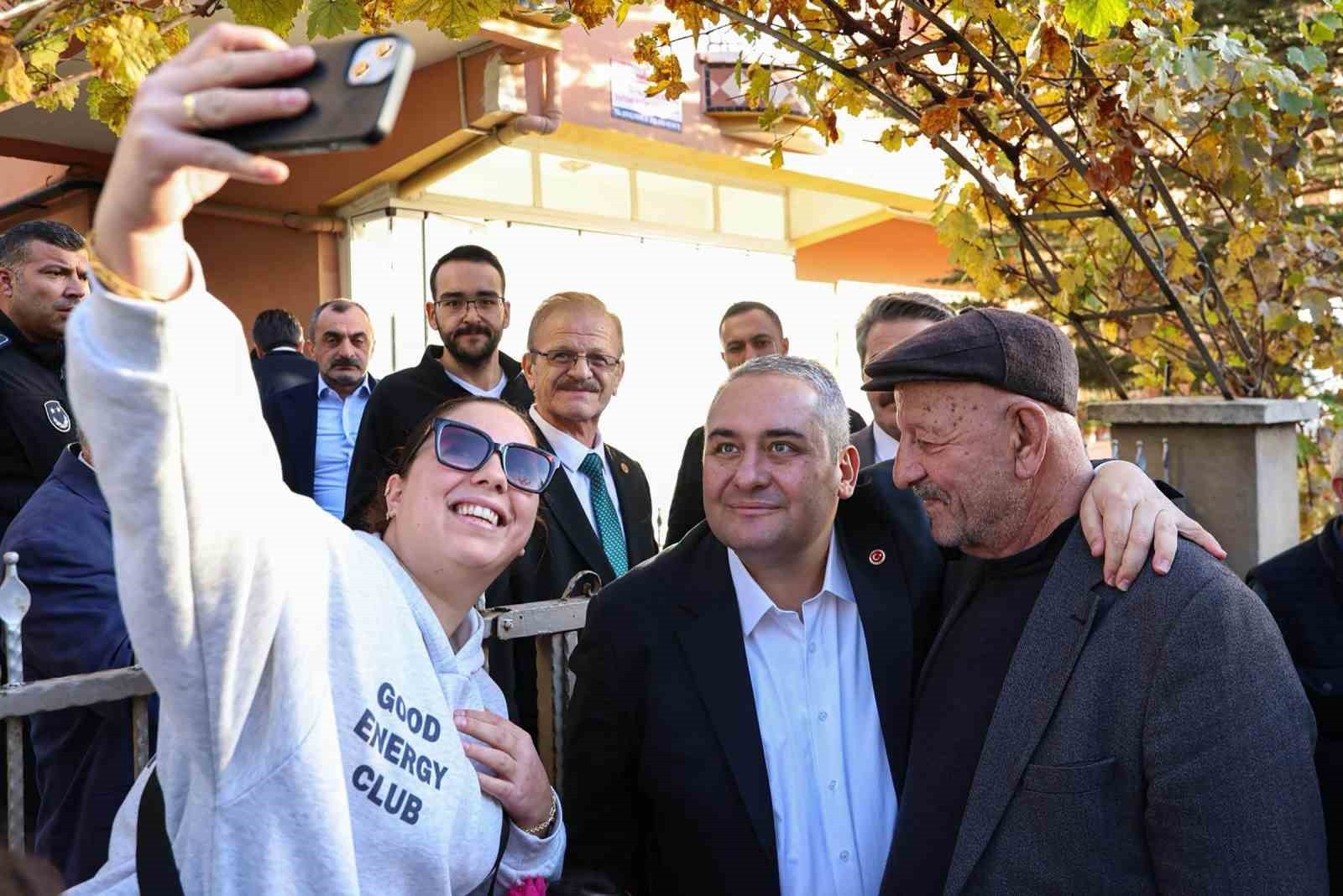 AÇILIŞA KEÇİÖREN BELEDİYE BAŞKANI MESUT ÖZARSLAN DA KATILDI