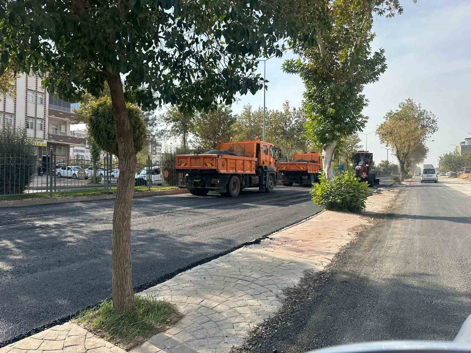 ADIYAMAN'DA YILLARDIR BOZUK HALDE BIRAKILAN KARAYOLLARI, CUMHURBAŞKANI RECEP TAYYİP ERDOĞAN'IN...