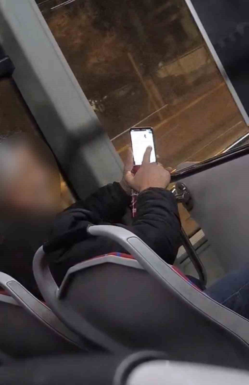 ADIYAMAN’DA BİR ŞAHSIN HALK OTOBÜSÜNDE ALKOL ALARAK YOLCULUK YAPMASI, HEM YOLCULARIN HEM DE...