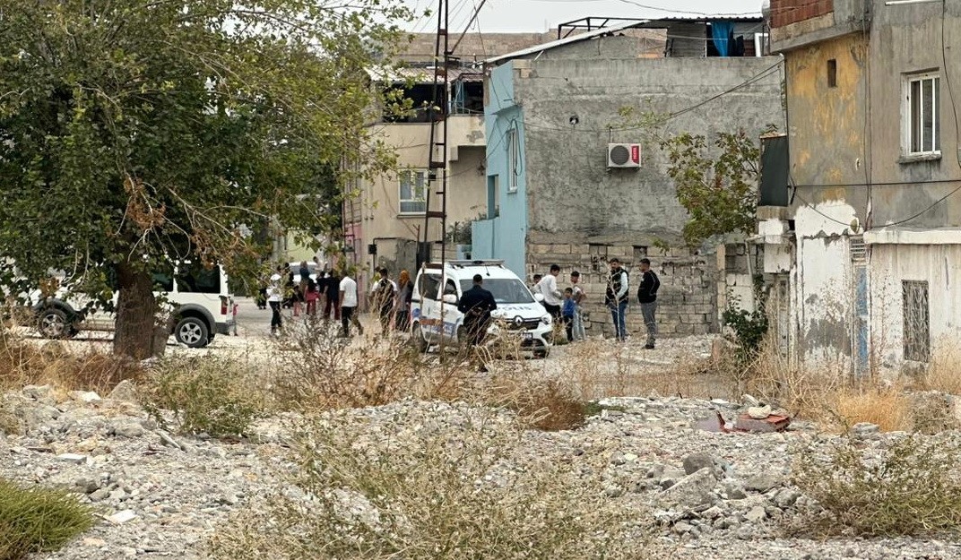 ADIYAMAN’DA, İKİ GRUP ARASINDA ÇIKAN KAVGAYA POLİS EKİPLERİNCE MÜDAHALE EDİLDİ.