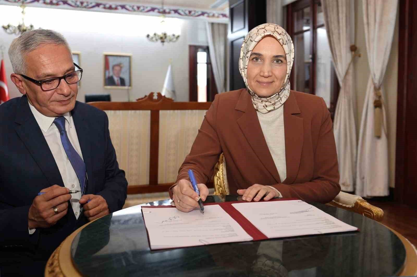 AFYONKARAHİSAR’DA ORGAN VE DOKU BAĞIŞI HAFTASINDA ‘UMUTLA YAŞANAN HAYATLAR: ORGAN BAĞIŞI...