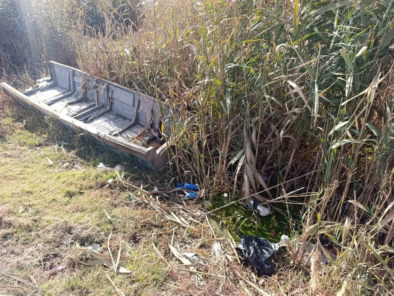 AFYONKARAHİSAR’DA SON YILLARDA KURAKLIK İLE GÜNDEME GELEN EBER GÖLÜ’NDE ŞİMDİDE KİRLİLİK BAŞ...