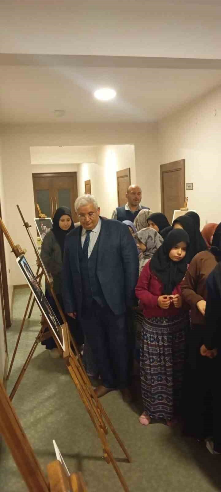 AFYONKARAHİSAR’IN ŞUHUT İLÇESİNDE, EMİNE ERDOĞAN BÖLGE YATILI KIZ KUR’AN KURSUNDA FİLİSTİN VE...