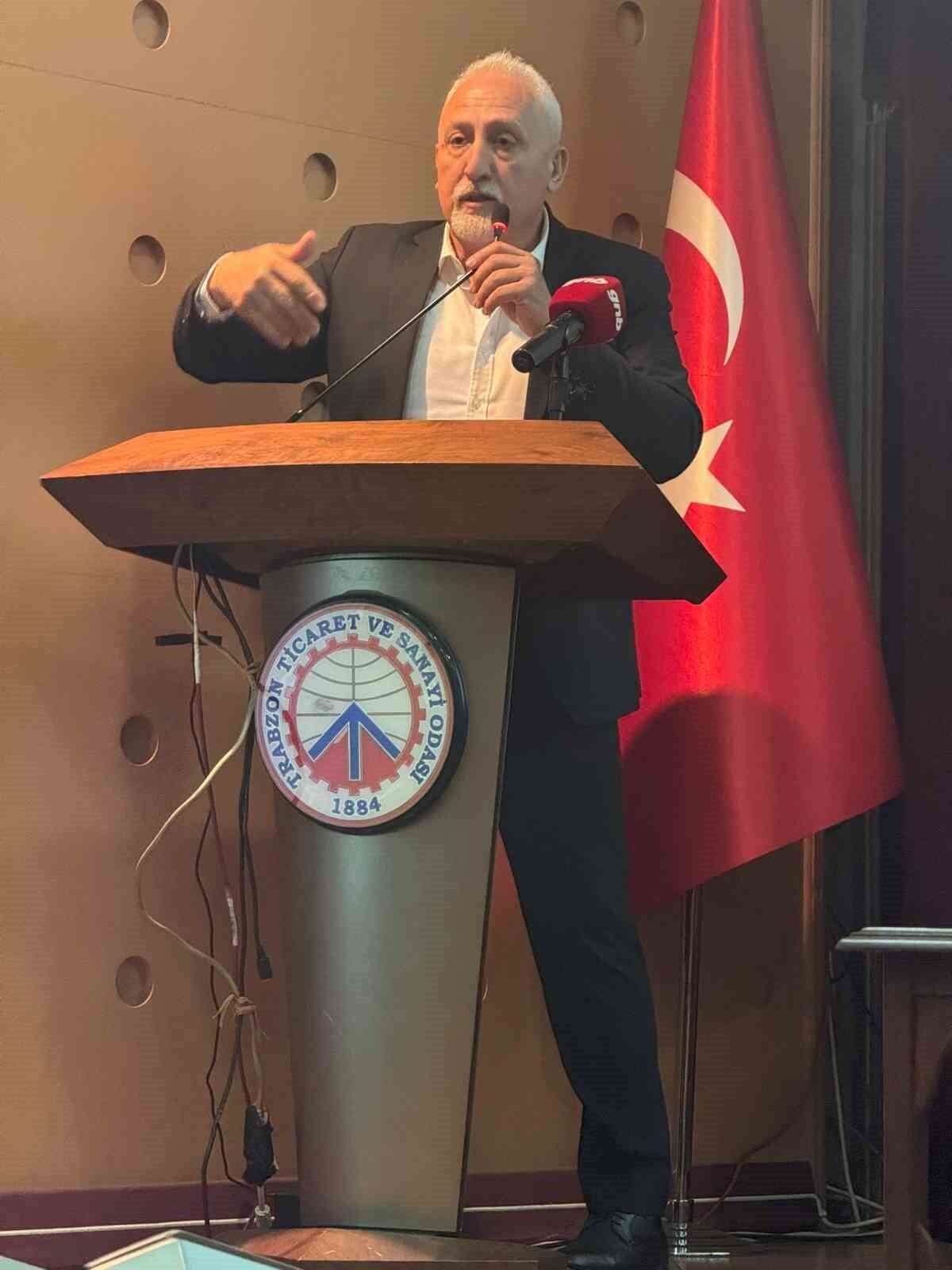 AHMET KAZAZ, TRABZON TİCARET VE SANAYİ ODASI BAŞKAN YARDIMCILIĞI VE YÖNETİM KURULU ÜYELİĞİ...