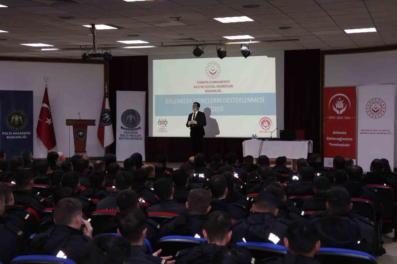 AİLE VE SOSYAL HİZMETLER İL MÜDÜRLÜĞÜ TARAFINDAN HAYATA GEÇİRİLEN "AİLEMLE GÜVENDEYİM" PROJESİ...