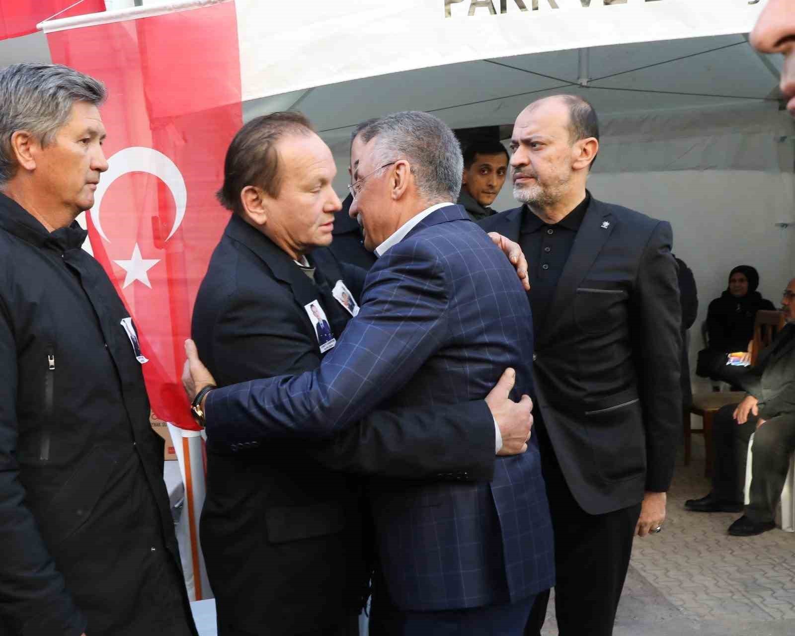 AK PARTİ ANKARA MİLLETVEKİLİ FUAT OKTAY, ASKERİ KARGO UÇAĞININ DÜŞMESİ SONUCU ŞEHİT OLAN HAVA...