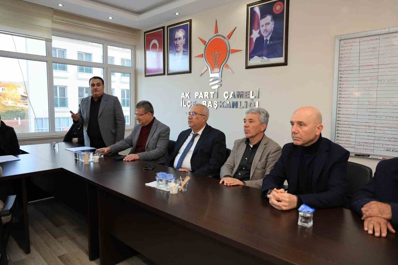 AK PARTİ ÇAMELİ İLÇE DANIŞMA MECLİSİ TOPLANTISI İL TEŞKİLATININ KATILIMIYLA GERÇEKLEŞTİ....