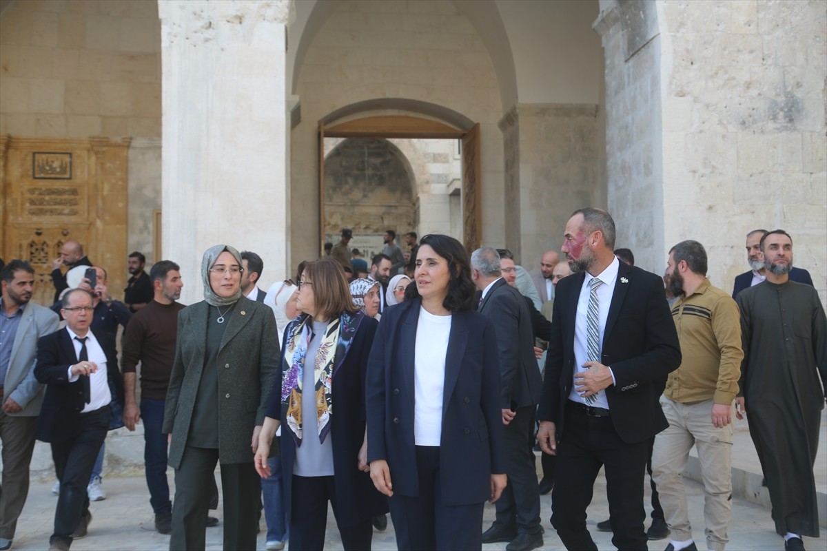 AK Parti Genel Başkan Yardımcısı ve Çevre ve Şehircilik Politikaları Başkanı Sevilay Tuncer ile...