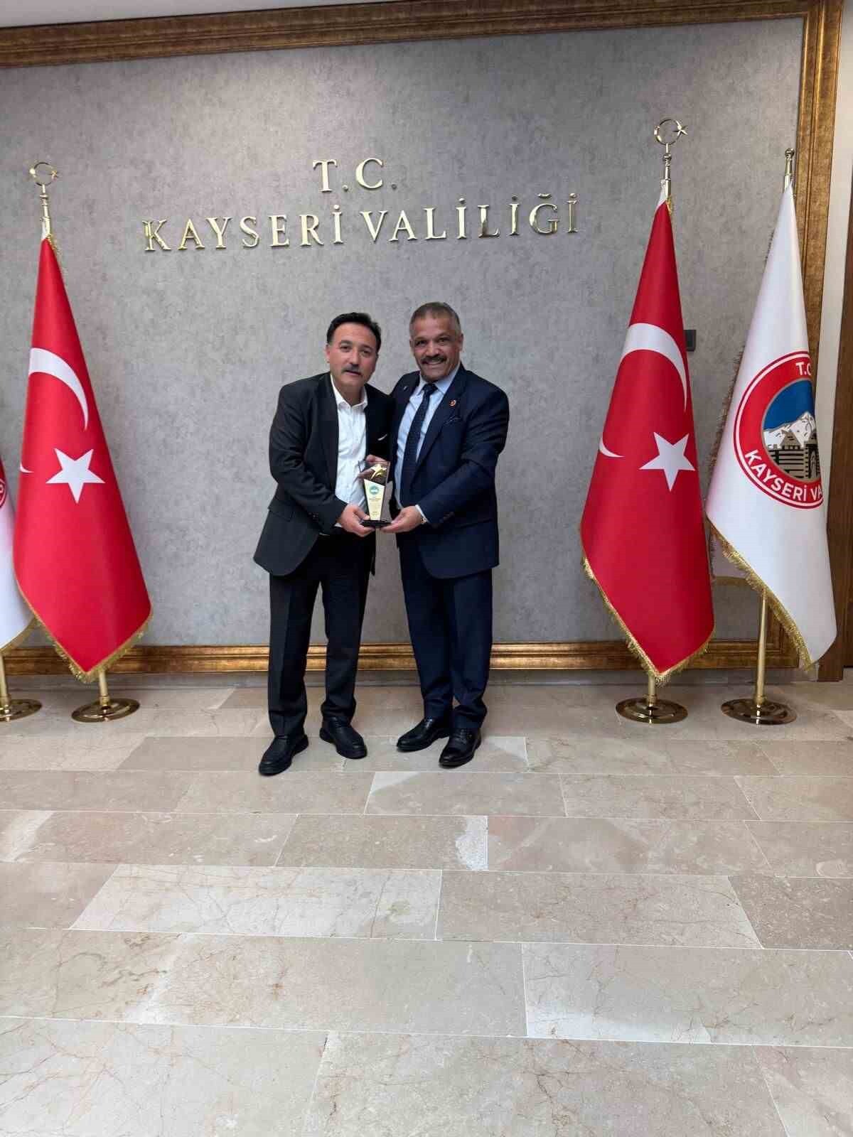 AKİB KURUCU GENEL BAŞKANI ALİ HIZAR YAPTIĞI YAZILI AÇIKLAMADA, KAYSERİ VALİSİ TARAFINDAN GÖKMEN...