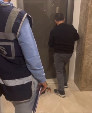 ALANYA İLÇE SAĞLIK MÜDÜRLÜĞÜ EKİPLERİ, EMNİYET MÜDÜRLÜĞÜ İLE BİRLİKTE ŞEKERHANE MAHALLESİ’NDE...