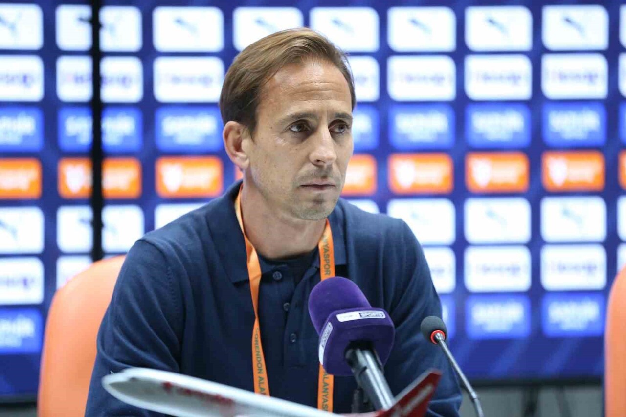 ALANYASPOR TEKNİK DİREKTÖRÜ JOAO PEREİRA, KASIMPAŞA MAÇININ ARDINDAN YAPTIĞI AÇIKLAMADA, "DAHA...