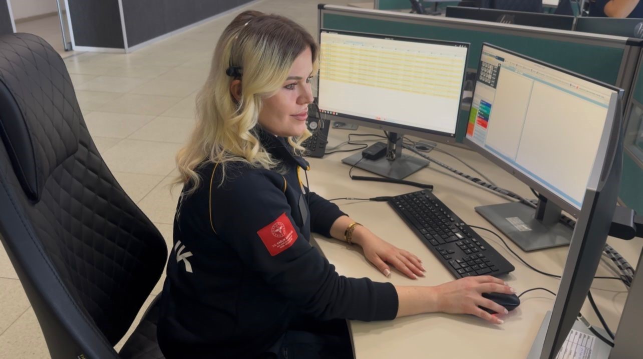 ANNEYİ TELEFONDA YÖNLENDİRDİ, ENGELLİ GENCİN HAYATINI KURTARDI