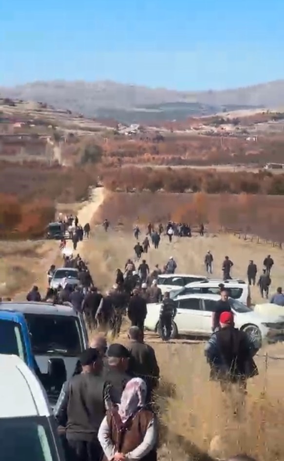 ANTALYA'NIN KORKUTELİ İLÇESİNDEKİ İKİ YAYLADA YAŞAYAN ÇİFTÇİLER, KURULMASI PLANLANAN ORGANİZE...