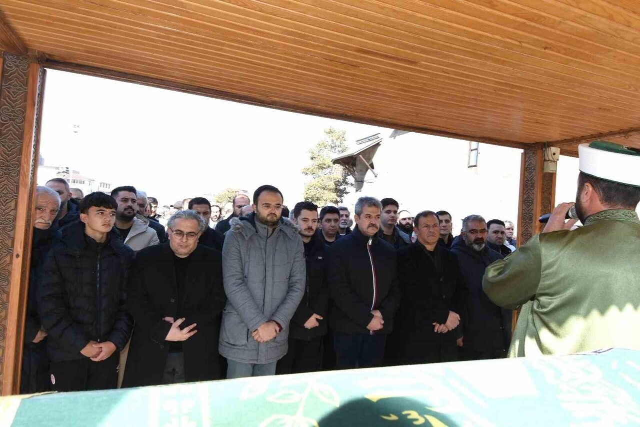 ANTALYA’DA KALP KRİZİ GEÇİREN ANTALYA KARAYOLLARI BÖLGE MÜDÜR YARDIMCISI, İŞ İNSANI CEM...