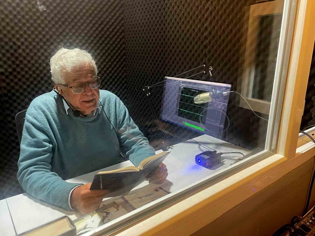 ANTALYA’DA MURATPAŞA BELEDİYESİ’NİN GÖRME ENGELLİLER İÇİN HAYATA GEÇİRDİĞİ "KİTAPLAR KONUŞUYOR"...