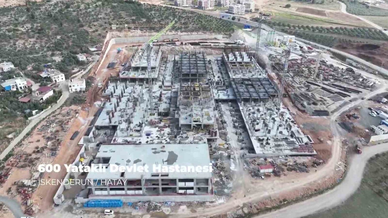 ATAY’IN İSKENDERUN İLÇESİNE İNŞA EDİLEN 600 YATAKLI DEVLET HASTANESİNDE ÇALIŞMALAR SÜRÜYOR....