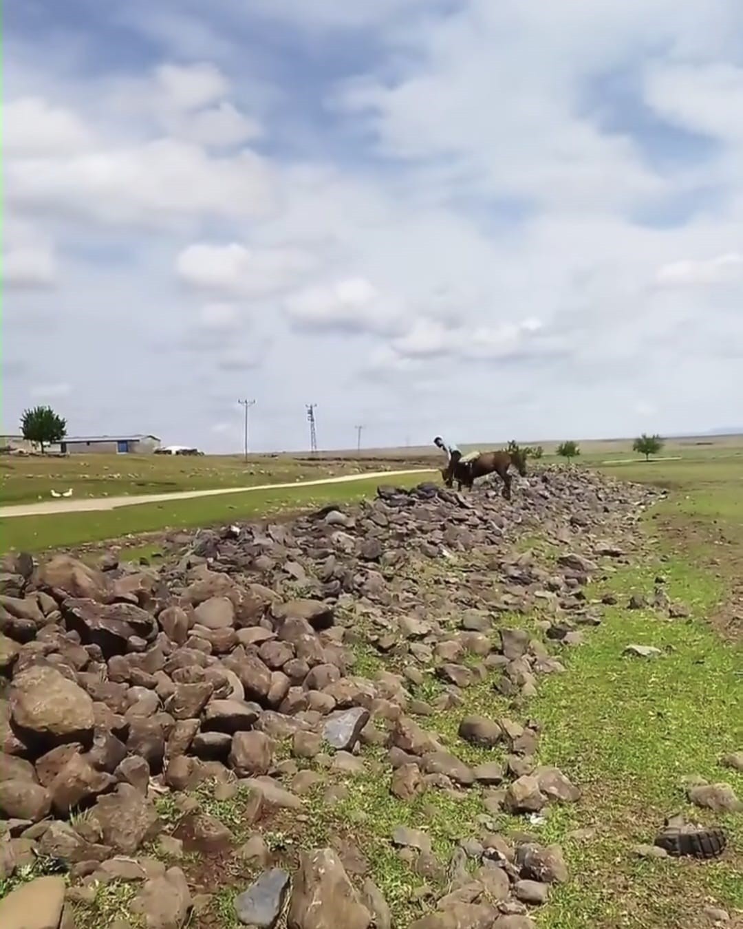 ATTAN DÜŞEN KİŞİ