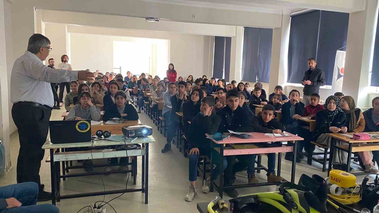 AVRUPA KOMİSYONU TARAFINDAN DESTEKLENEN MAVİDE BİLİM (SCİENCE İN BLUE) PROJESİ ÇERÇEVESİNDE...