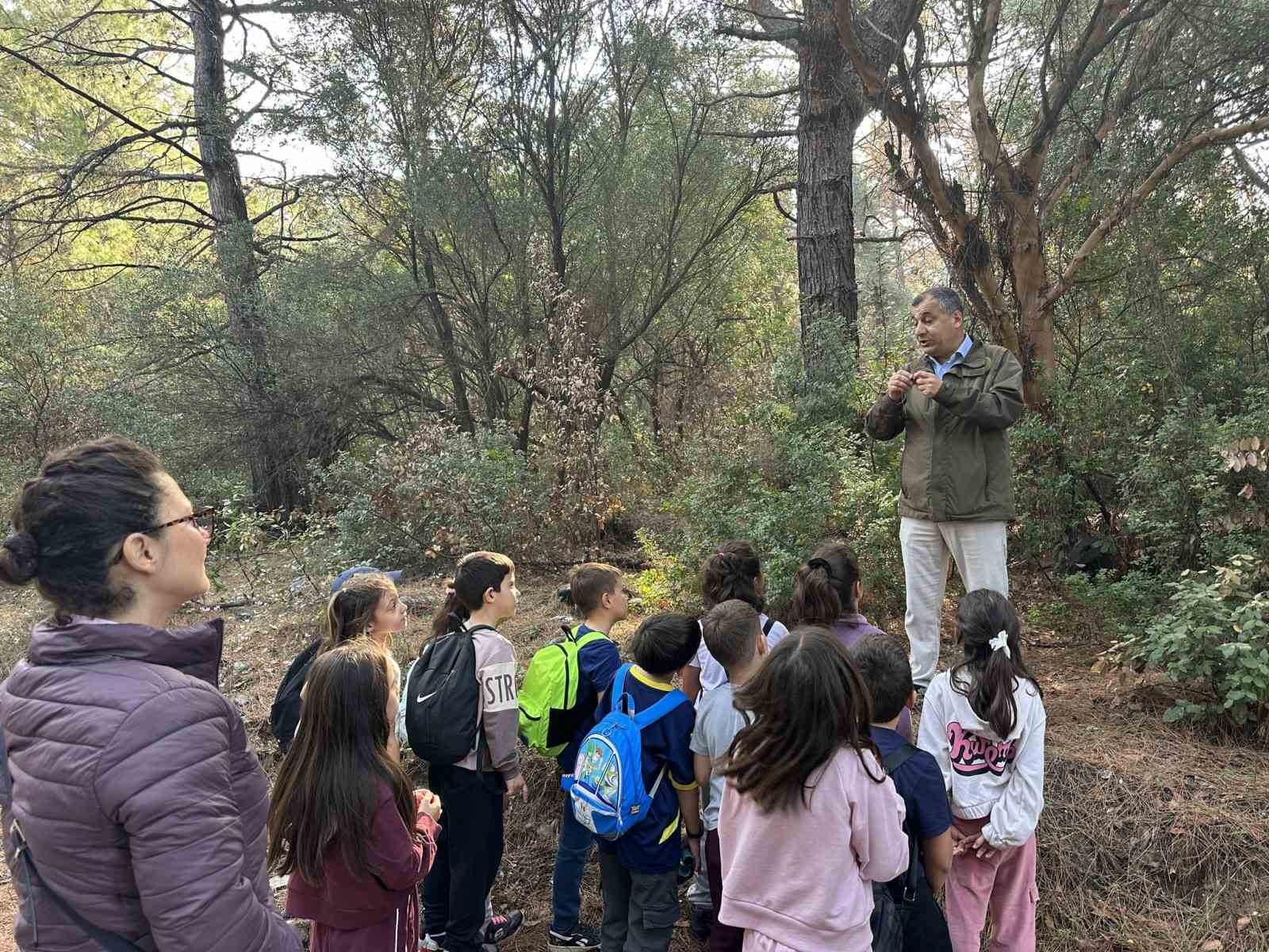 AYDIN'DA DOĞANIN VE YABAN HAYATININ SAVUNUCULARI OLARAK BİLİNEN EKİPLER, GENÇLERE DOĞANIN ÖNEMİ VE...