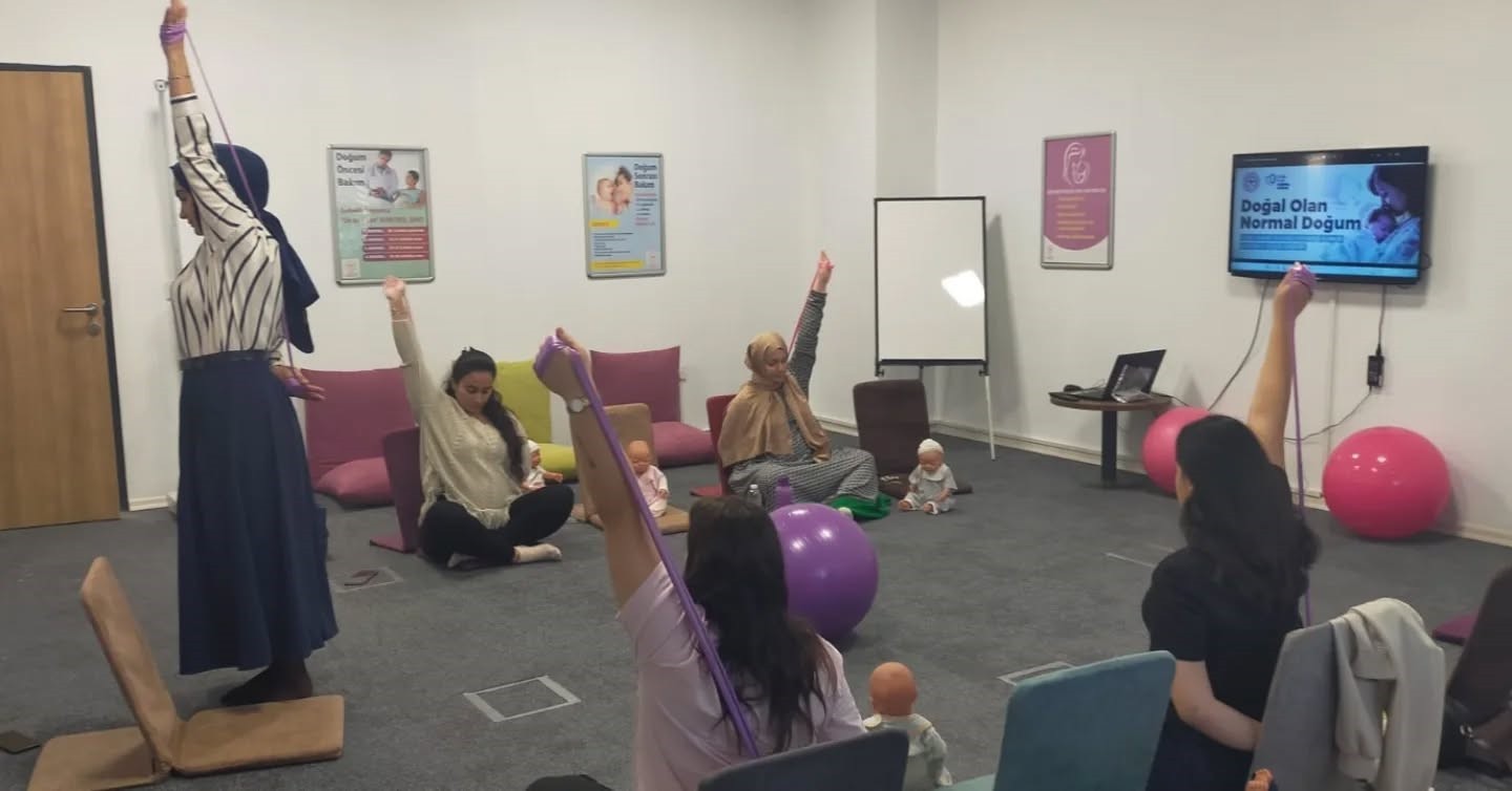 AYDIN'IN NAZİLLİ İLÇESİNDE ANNE ADAYLARI, GEBE OKULU VE BEBEK AKADEMİSİ'NDE VERİLEN KAPSAMLI...