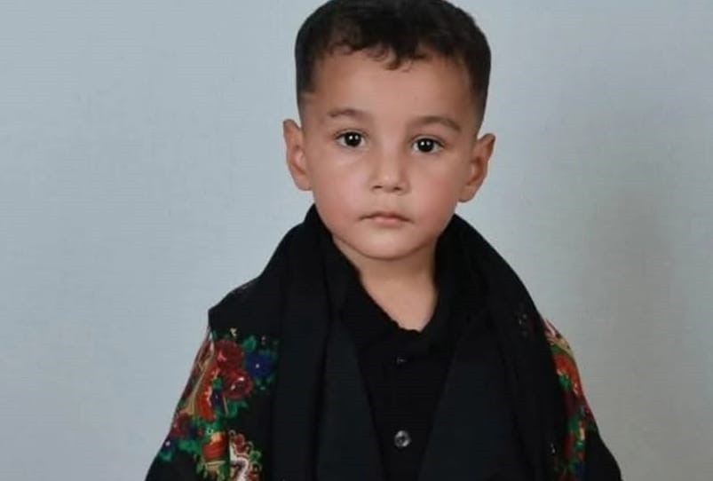 AYDIN’IN EFELER İLÇESİNDE 4 YAŞINDAKİ ENES ÇELEBİ’Yİ KULLANDIĞI KAMYONETLE GERİ MANEVRA YAPARKEN...