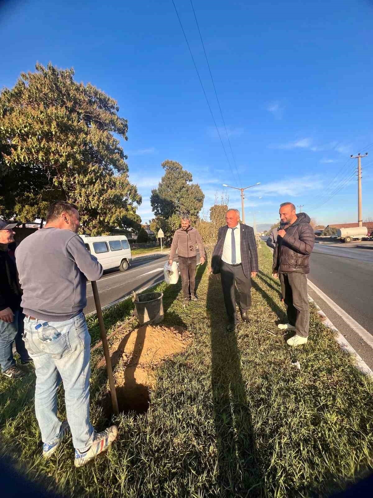 AYDIN’IN SULTANHİSAR İLÇESİNDE AĞAÇLANDIRMA ÇALIŞMALARI ARALIKSIZ SÜRDÜRÜLÜRKEN, İLÇE GENELİNDE...