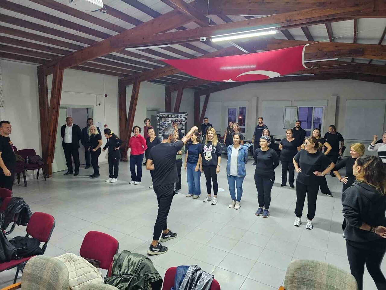 AYVALIK’TA ÖĞRETMENLERDEN RİTİM YOLCULUĞU