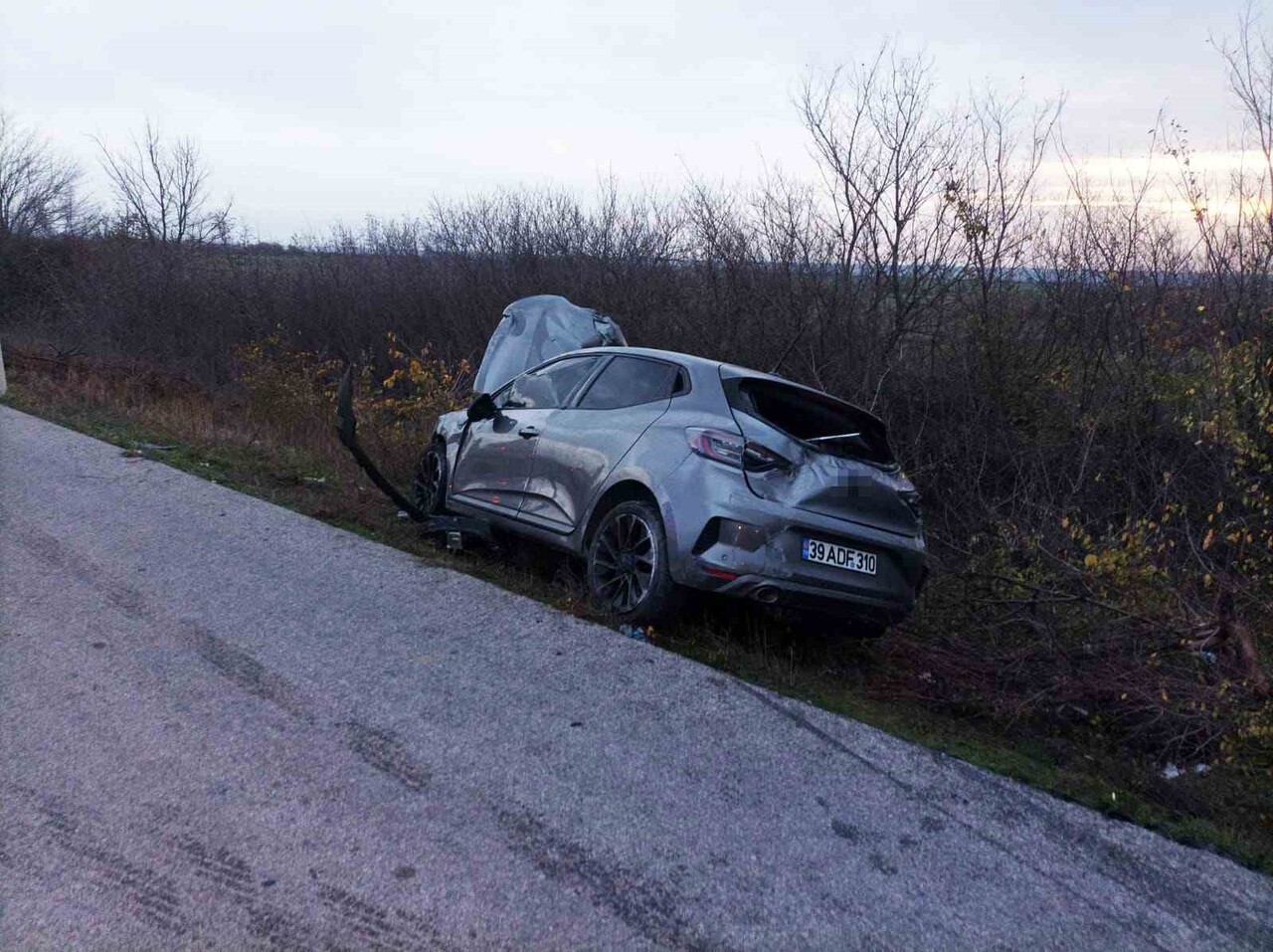 BABAESKİ’DE BETON MİKSERİ İLE OTOMOBİL ÇARPIŞTI, 1 KİŞİ YARALANDI