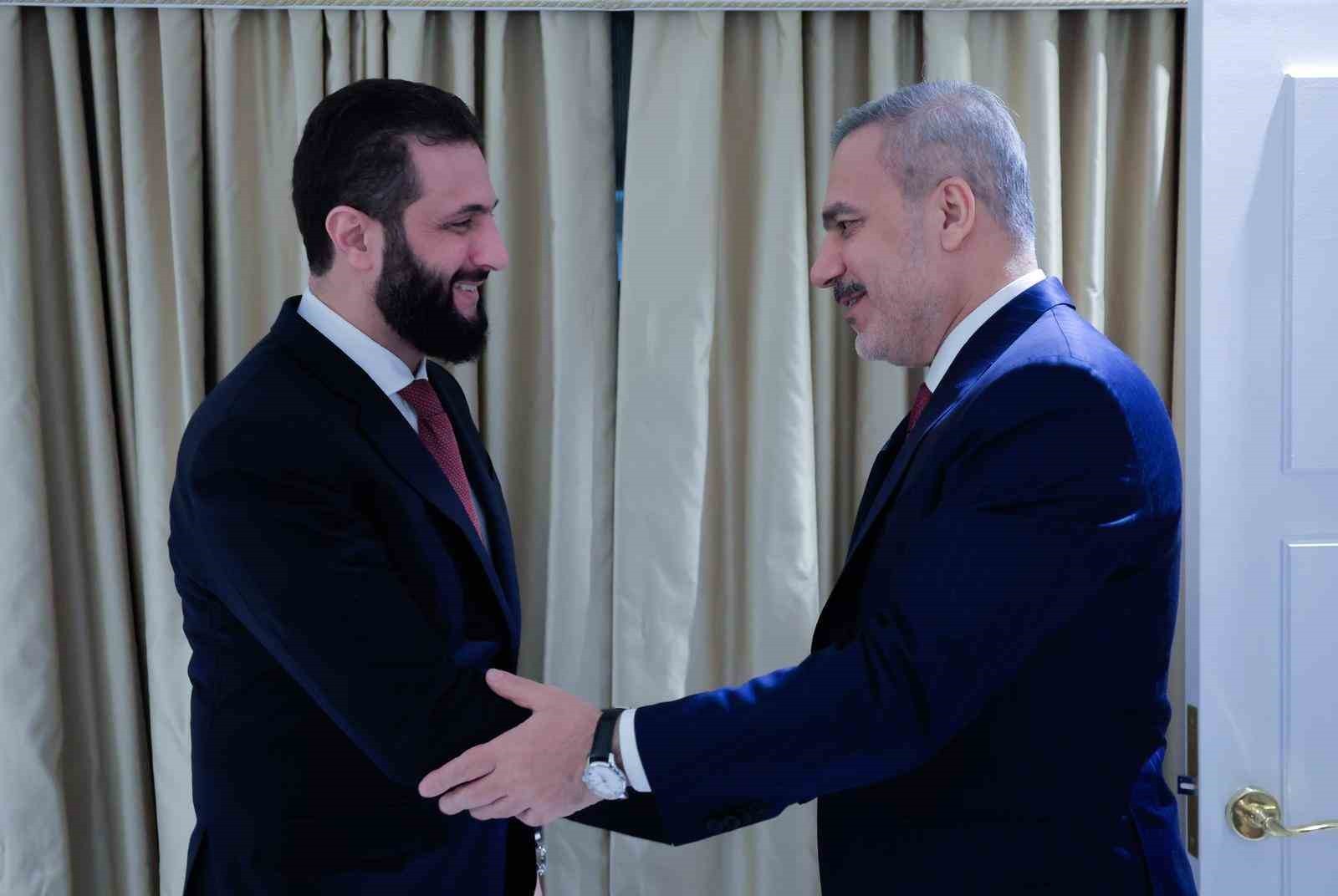 BAKAN FİDAN, WASHİNGTON’DA SURİYE CUMHURBAŞKANI EŞ-ŞARA İLE BİR ARAYA GELDİ