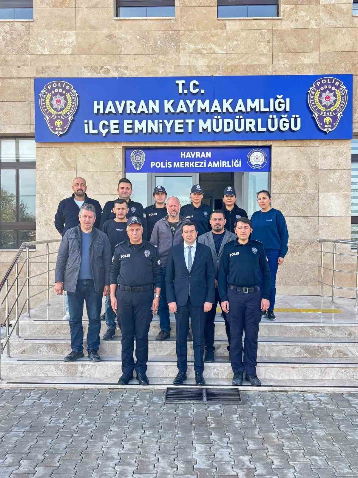 BALIKESİR'İN HAVRAN KAYMAKAMI MUHAMMED EVLİCE, YAPIMI TAMAMLANARAK HİZMETE GİREN YENİ İLÇE EMNİYET...