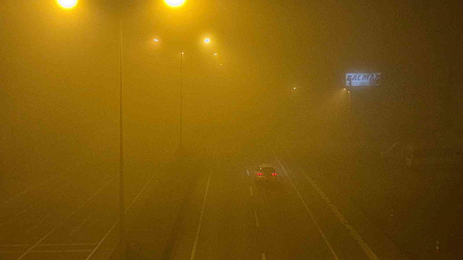 BARTIN'DA GECE SAATLERİNDE BAŞLAYAN SİS ETKİLİ OLDU