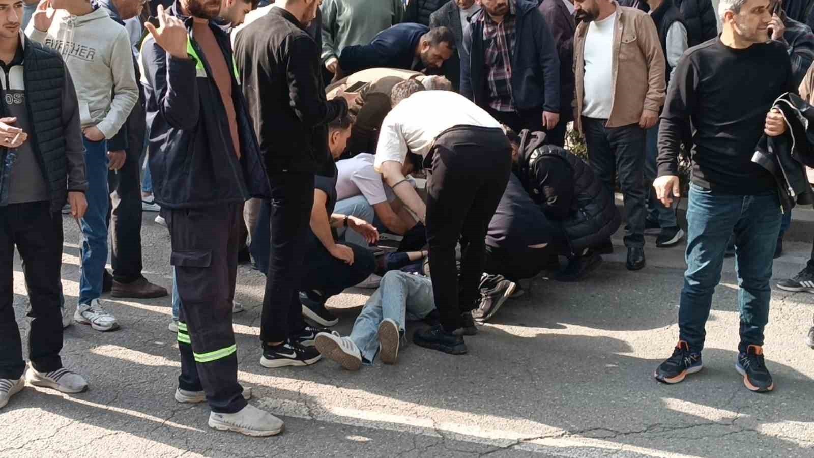 BATMAN’DA 17 YAŞINDAKİ GENCE OTOMOBİL ÇARPTI