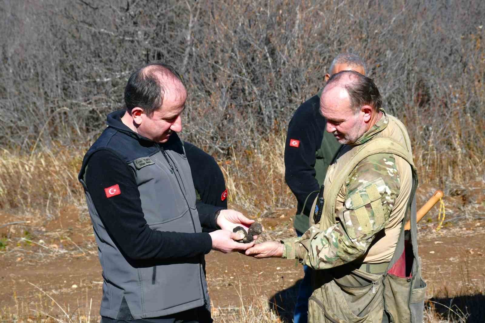 BAYBURT ‘KARA ELMAS’ İLE TANIŞACAK